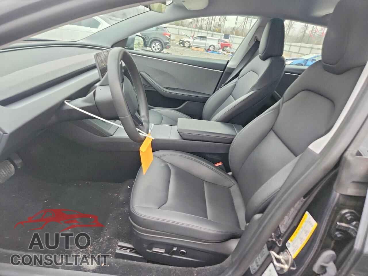 TESLA MODEL 3 2024 - 5YJ3E1EA7RF849613