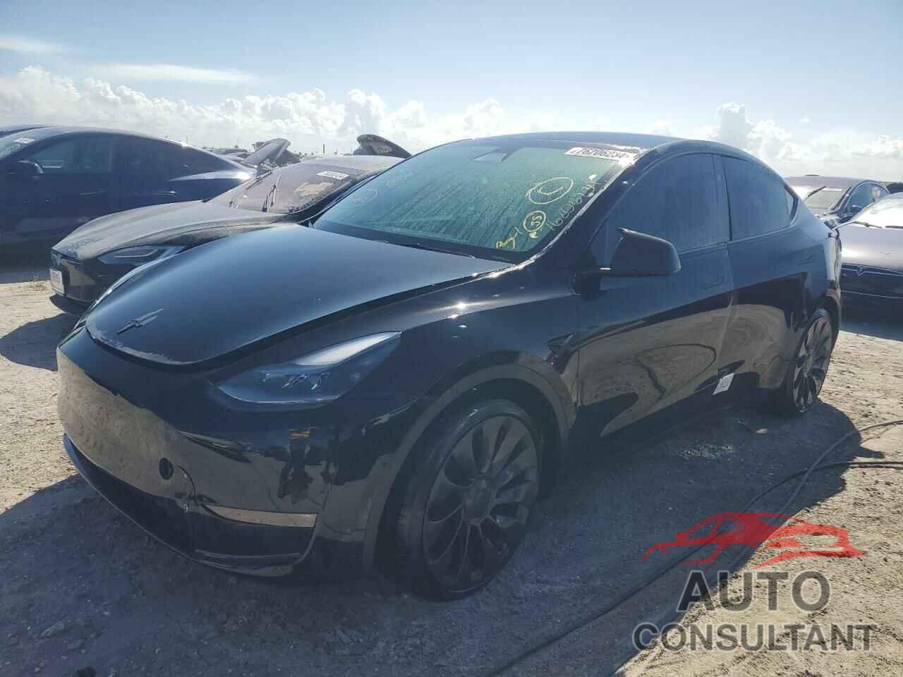 TESLA MODEL Y 2023 - 7SAYGDEF2PF901727