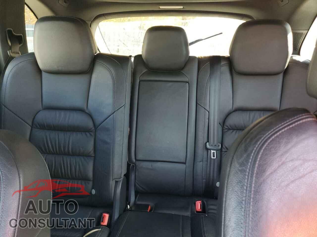 PORSCHE CAYENNE 2012 - WP1AE2A25CLA90720