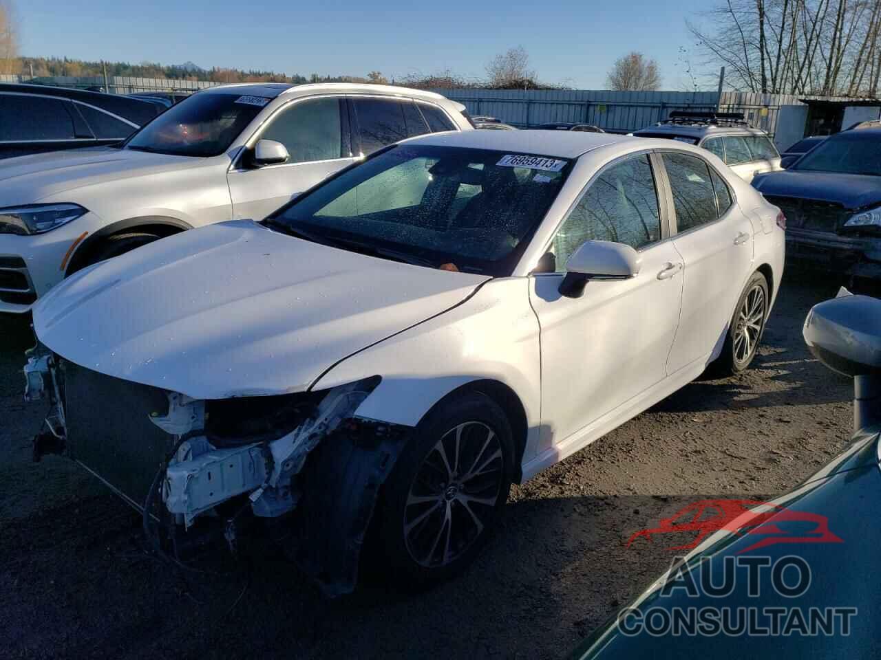 TOYOTA CAMRY 2018 - 4T1B11HK8JU619128