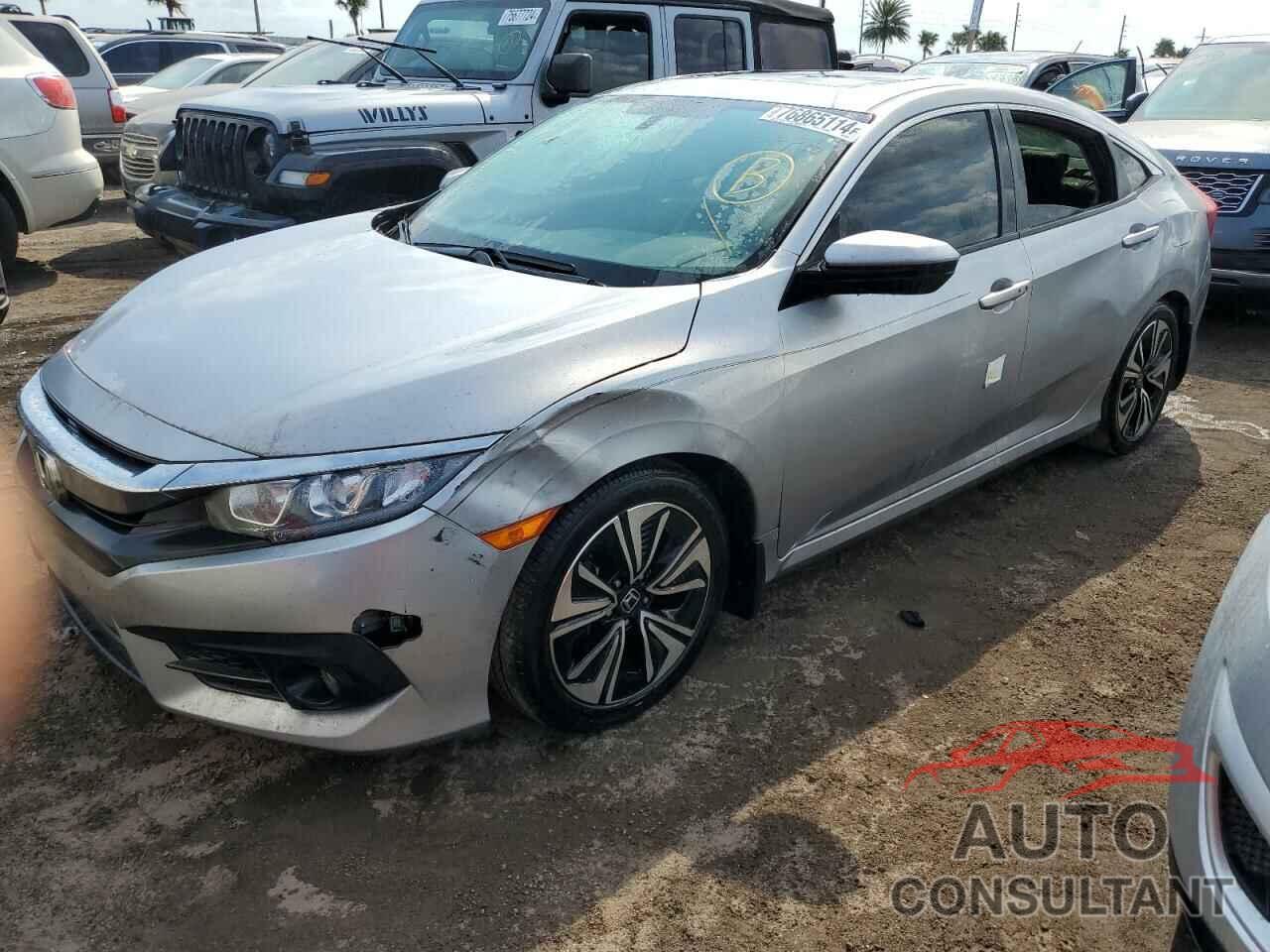 HONDA CIVIC 2018 - JHMFC1F72JX031432