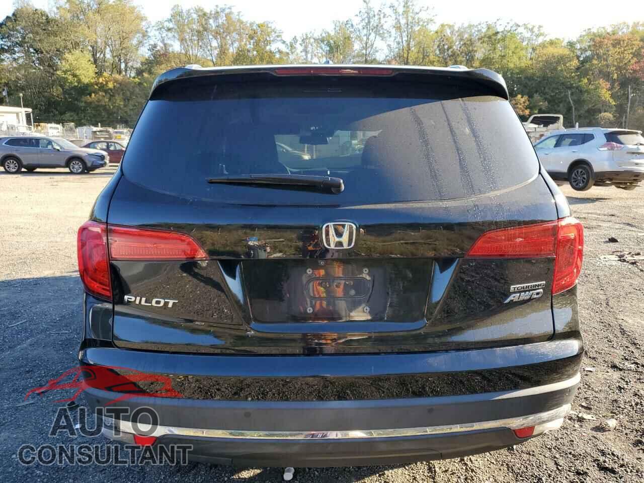 HONDA PILOT 2017 - 5FNYF6H90HB074359