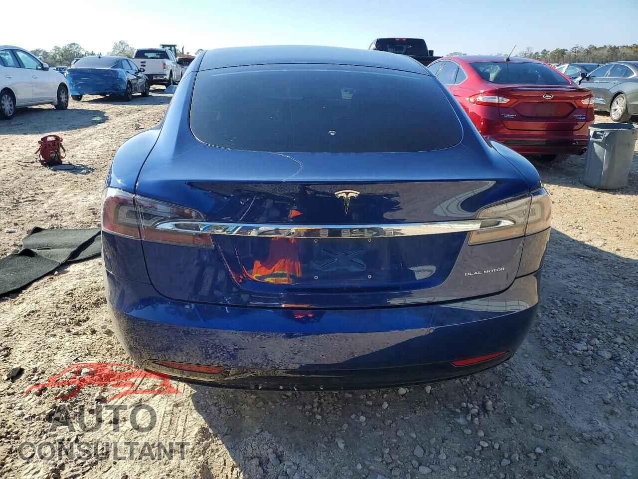 TESLA MODEL S 2020 - 5YJSA1E24LF359184