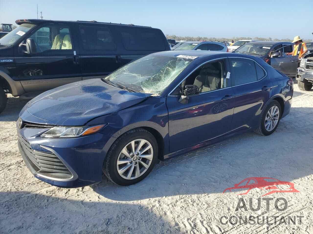 TOYOTA CAMRY 2023 - 4T1C11AK6PU134896