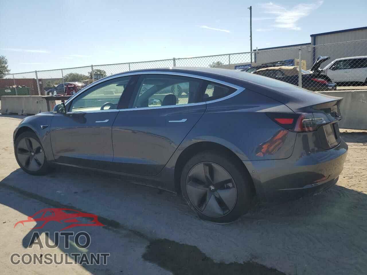TESLA MODEL 3 2019 - 5YJ3E1EB0KF209631