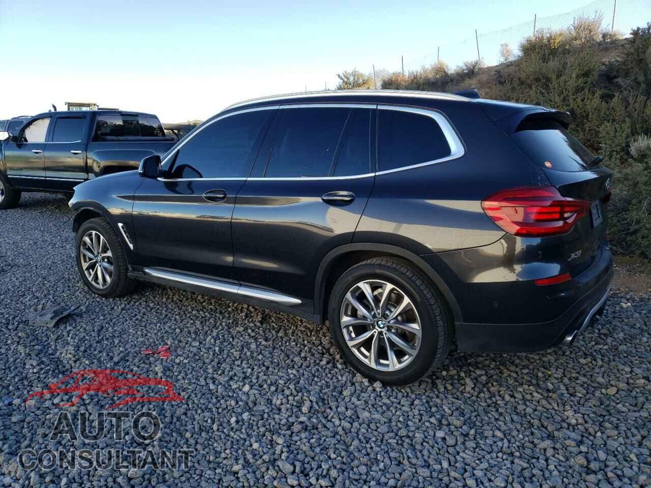 BMW X3 2018 - 5UXTR9C55JLD68772