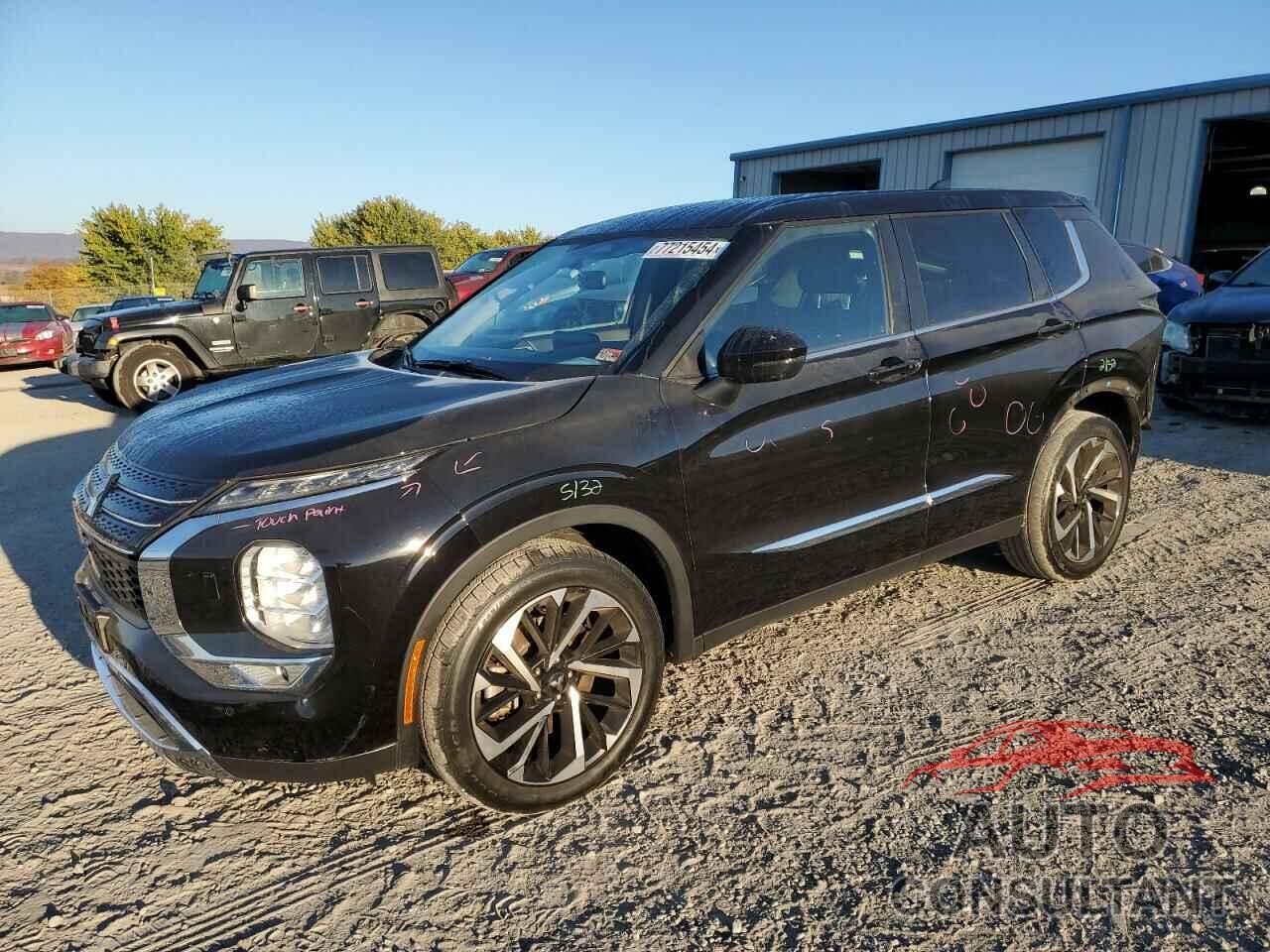 MITSUBISHI OUTLANDER 2023 - JA4J4UA82PZ007911