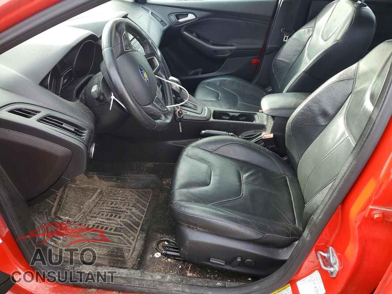 FORD FOCUS 2016 - 1FADP3K2XGL333110