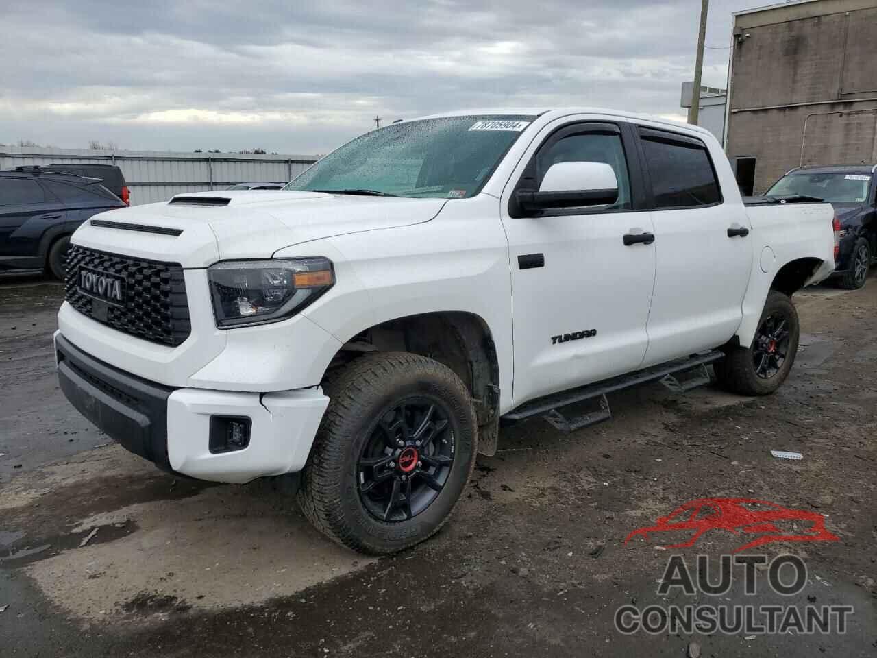 TOYOTA TUNDRA 2019 - 5TFDY5F11KX803174