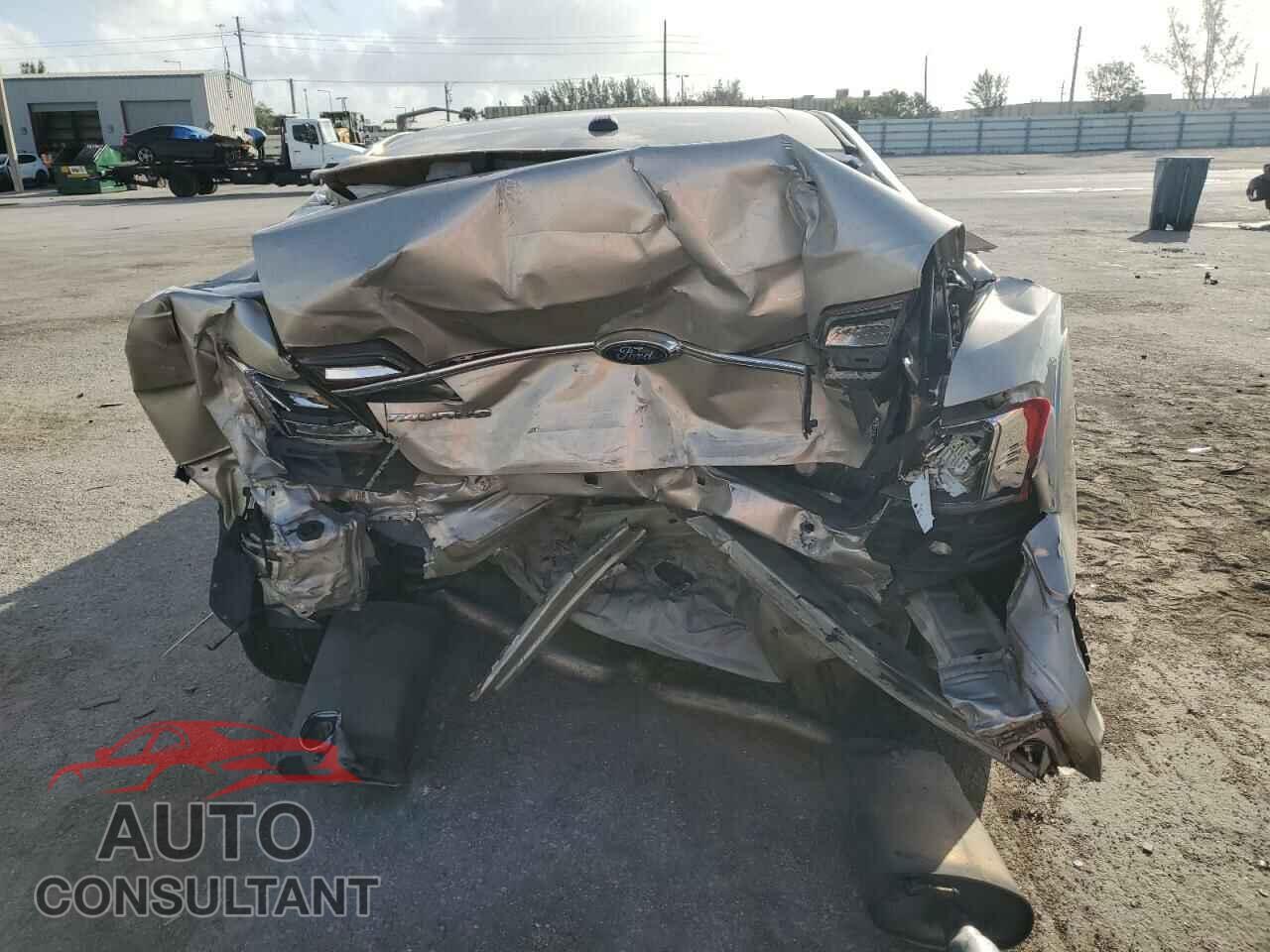 FORD TAURUS 2018 - 1FAHP2D85JG102368