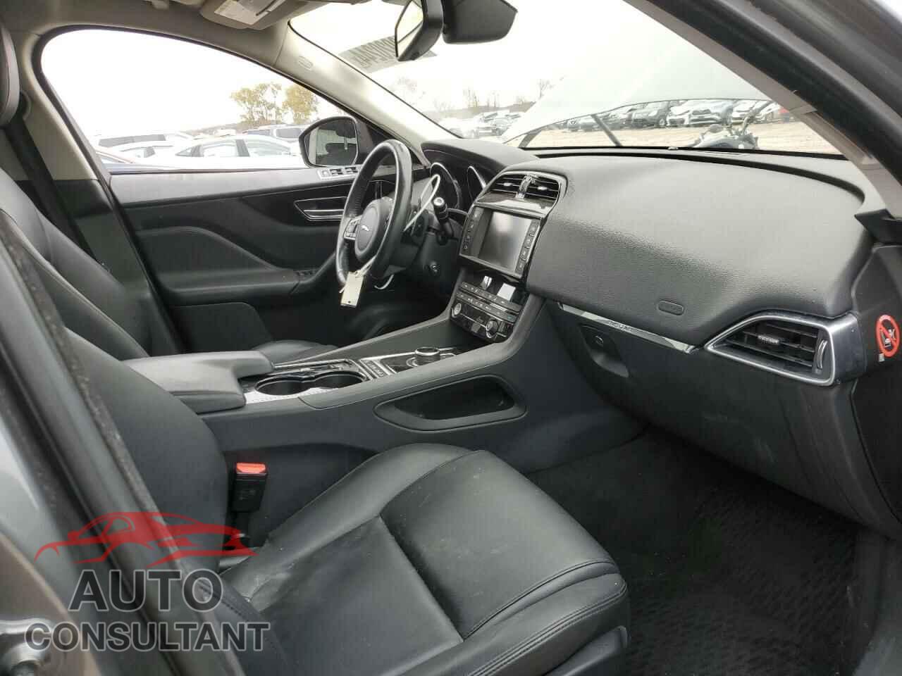 JAGUAR F-PACE 2017 - SADCJ2BV5HA095647