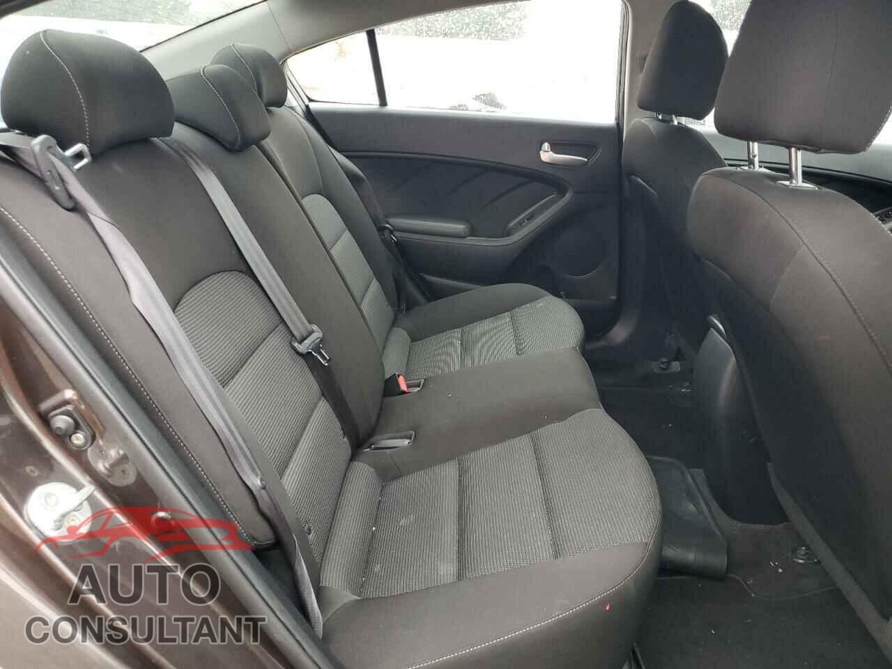 KIA FORTE 2017 - 3KPFK4A79HE100981