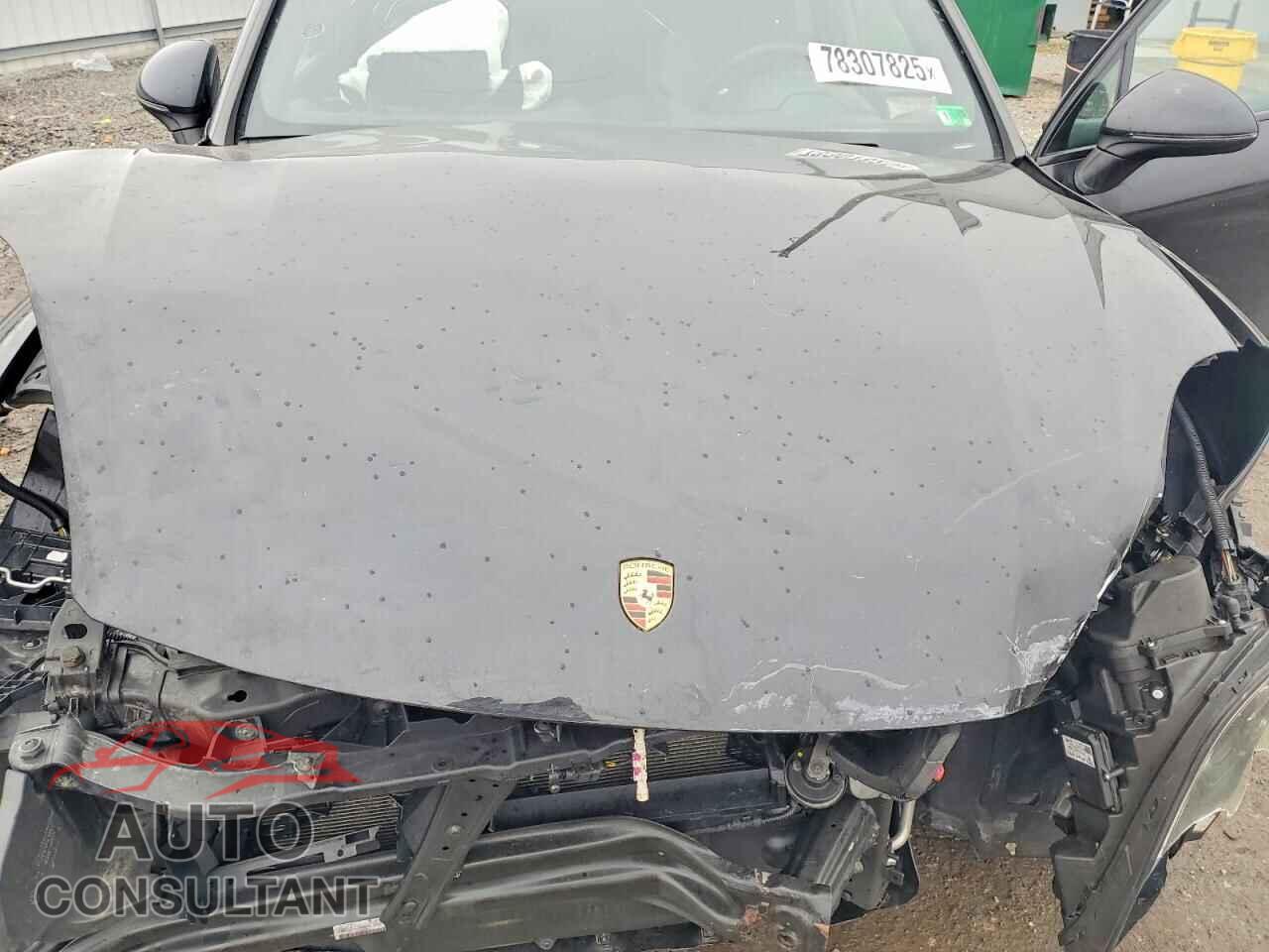 PORSCHE CAYENNE 2017 - WP1AA2A22HKA81319