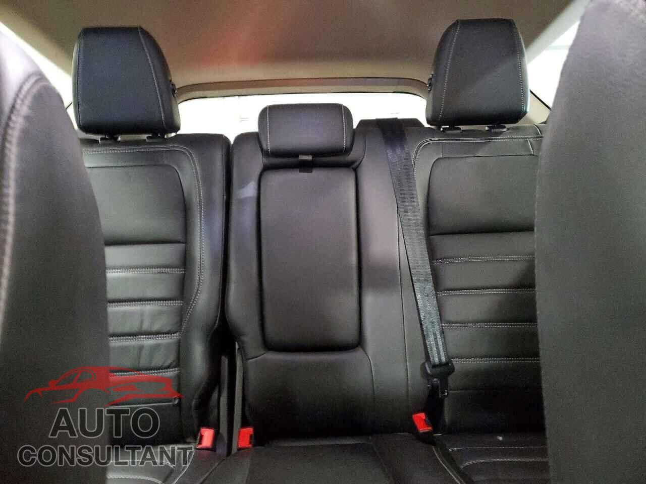 FORD ESCAPE 2017 - 1FMCU9JD9HUD76784