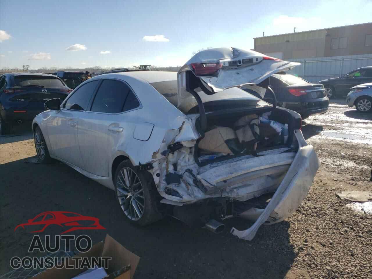 LEXUS IS 2016 - JTHBA1D23G5016843