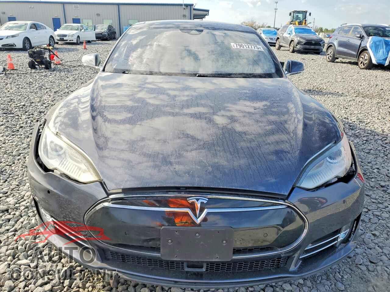 TESLA MODEL S 2015 - 5YJSA1S11FF081165