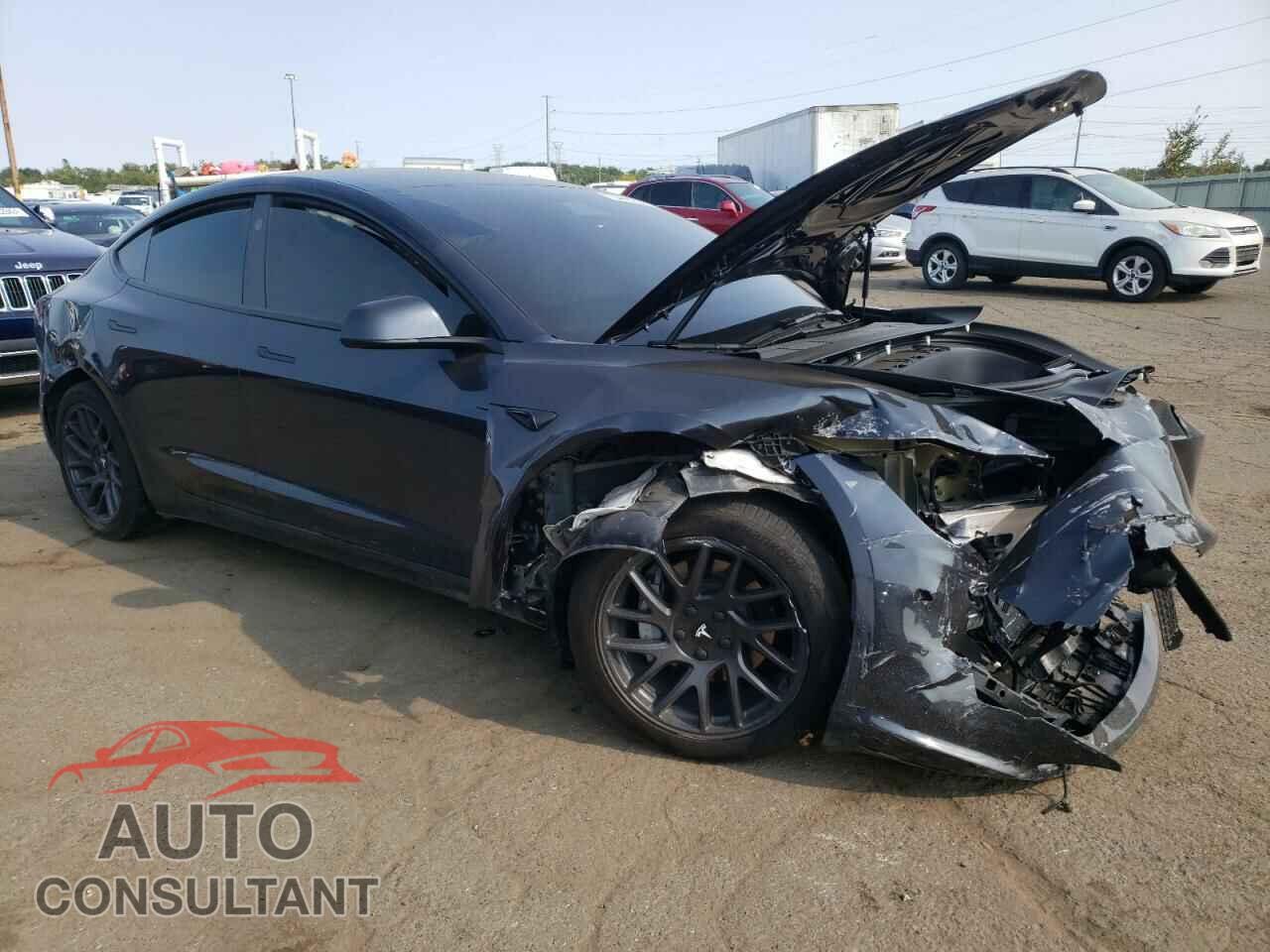 TESLA MODEL 3 2024 - 5YJ3E1EA8RF726578