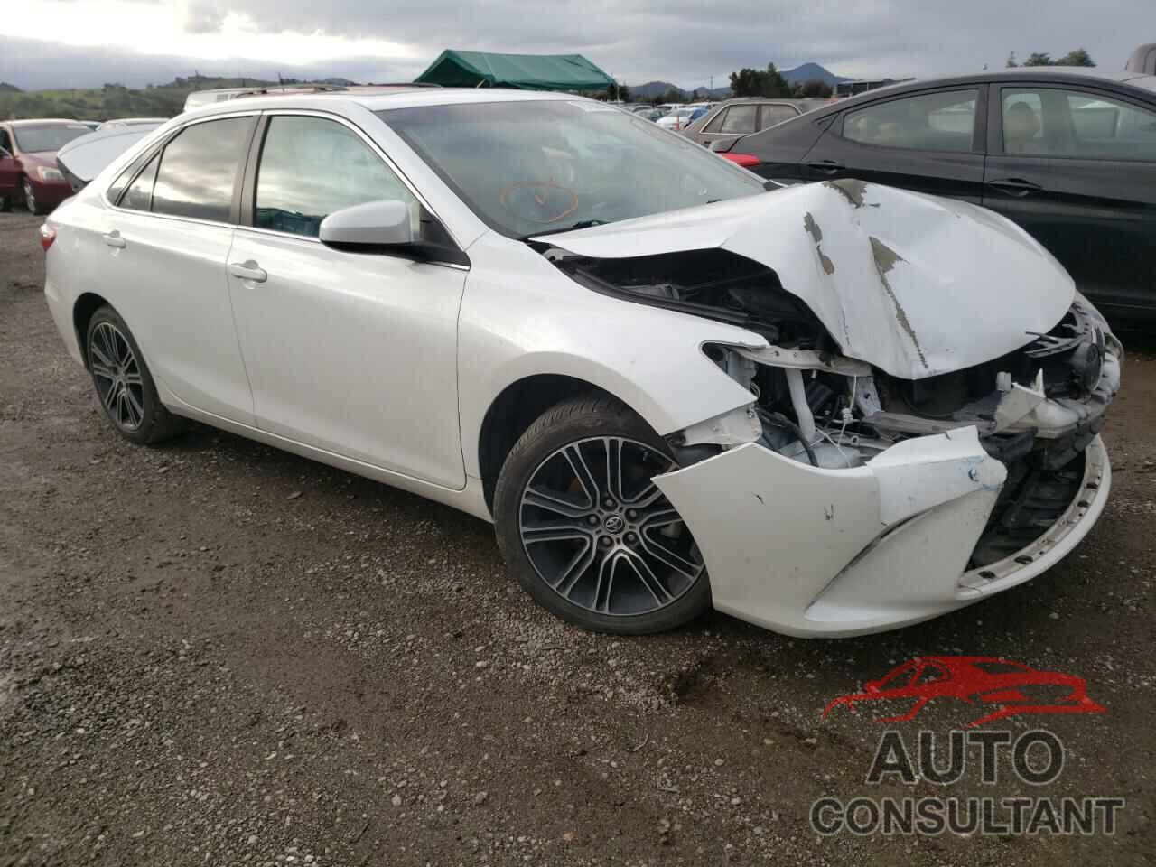 TOYOTA CAMRY 2016 - 4T1BF1FK2GU165987