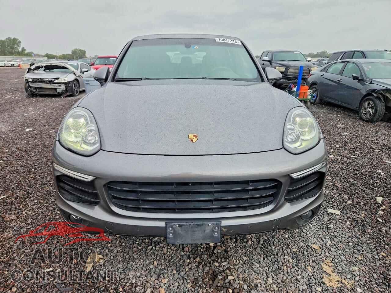 PORSCHE CAYENNE 2018 - WP1AA2A25JKA06443