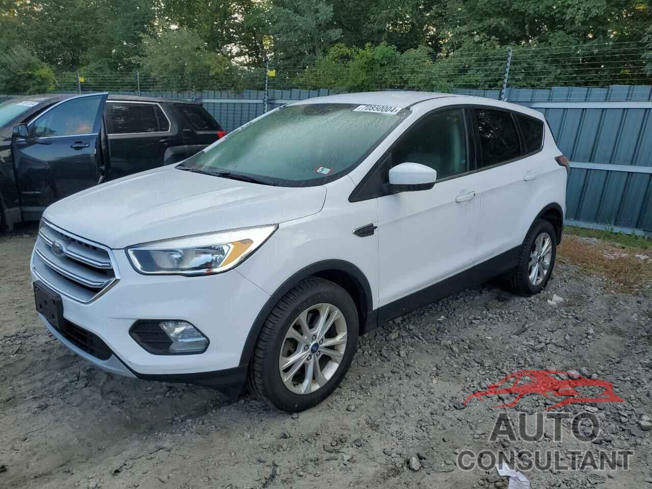 FORD ESCAPE 2017 - 1FMCU9GDXHUB25330