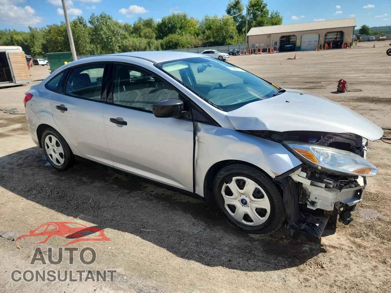 FORD FOCUS 2013 - 1FADP3E22DL136858