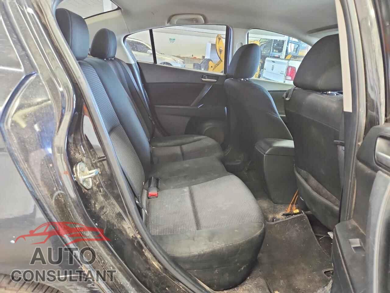 MAZDA 3 2013 - JM1BL1TG8D1748171