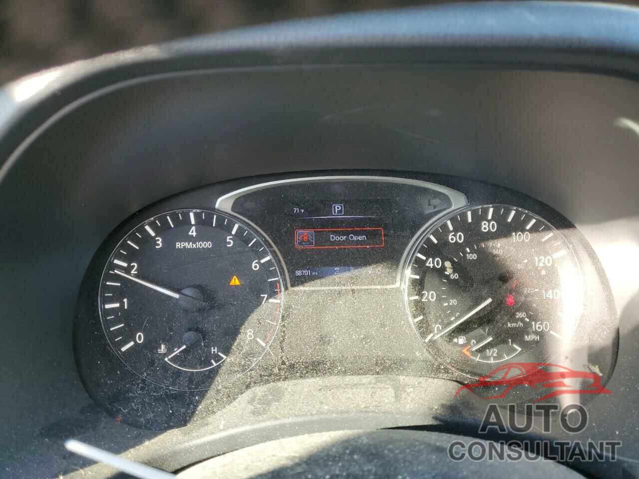 NISSAN PATHFINDER 2020 - 5N1DR2BN6LC617204