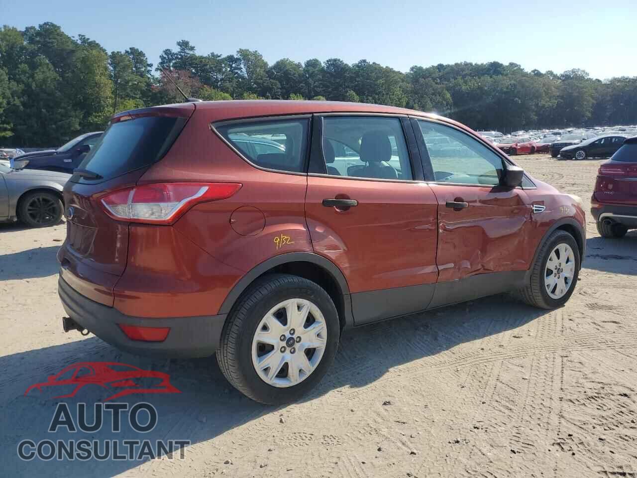 FORD ESCAPE 2015 - 1FMCU0F78FUA04431