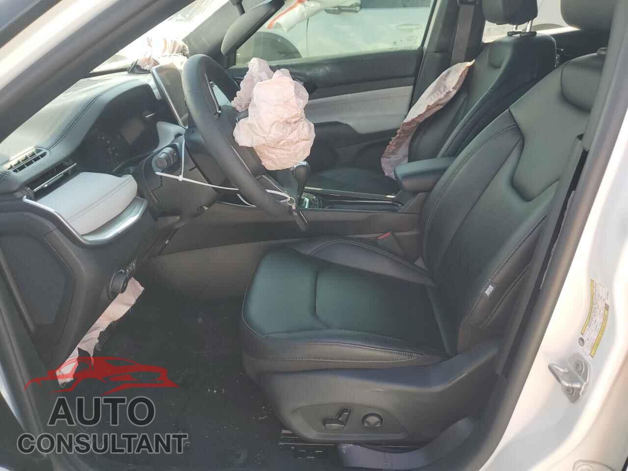 JEEP COMPASS 2024 - 3C4NJDCN9RT148567