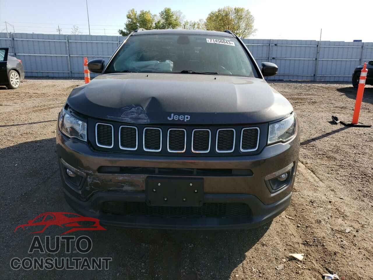 JEEP COMPASS 2018 - 3C4NJDBB2JT282736