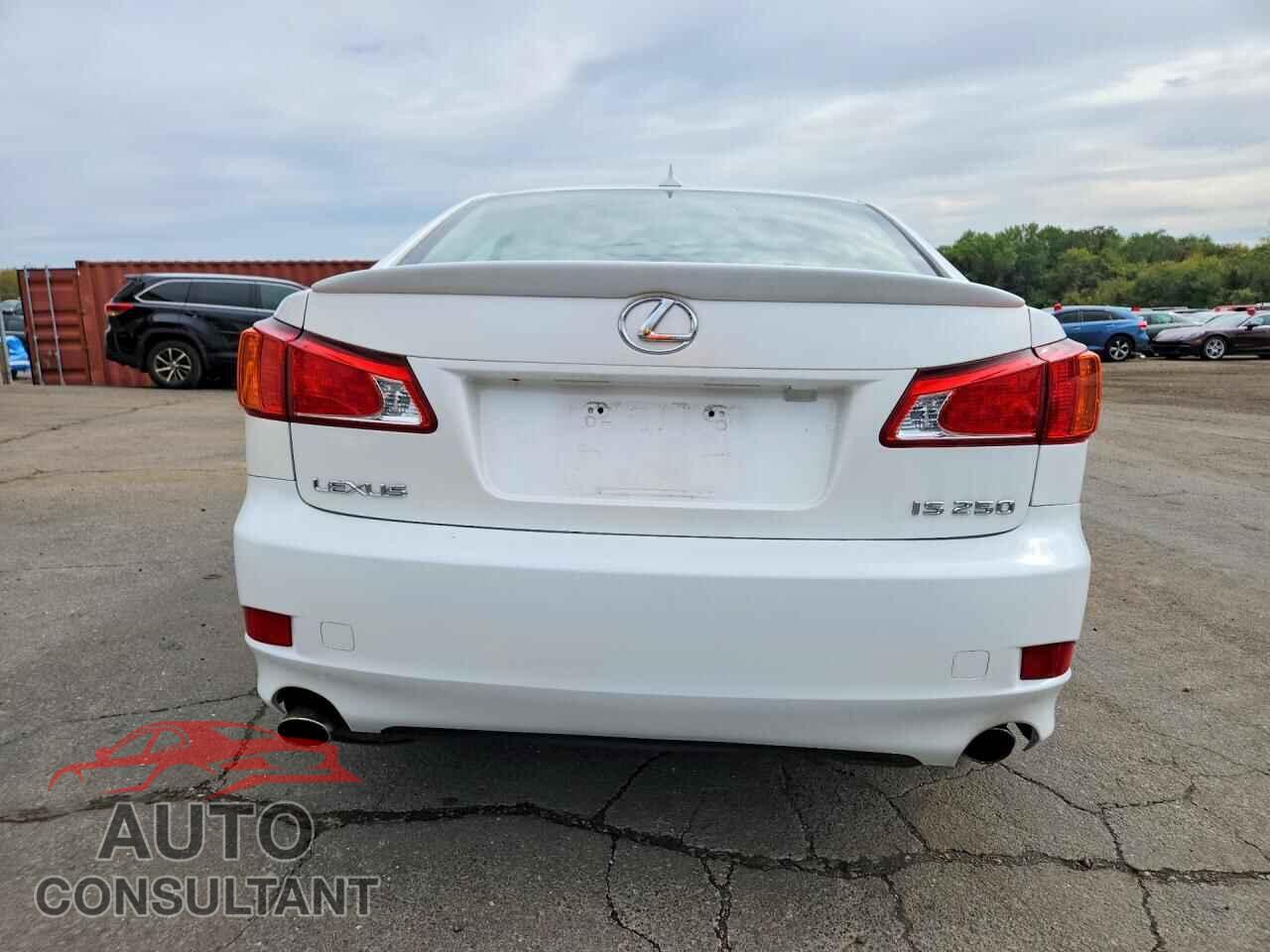 LEXUS IS 2010 - JTHBF5C26A2097811