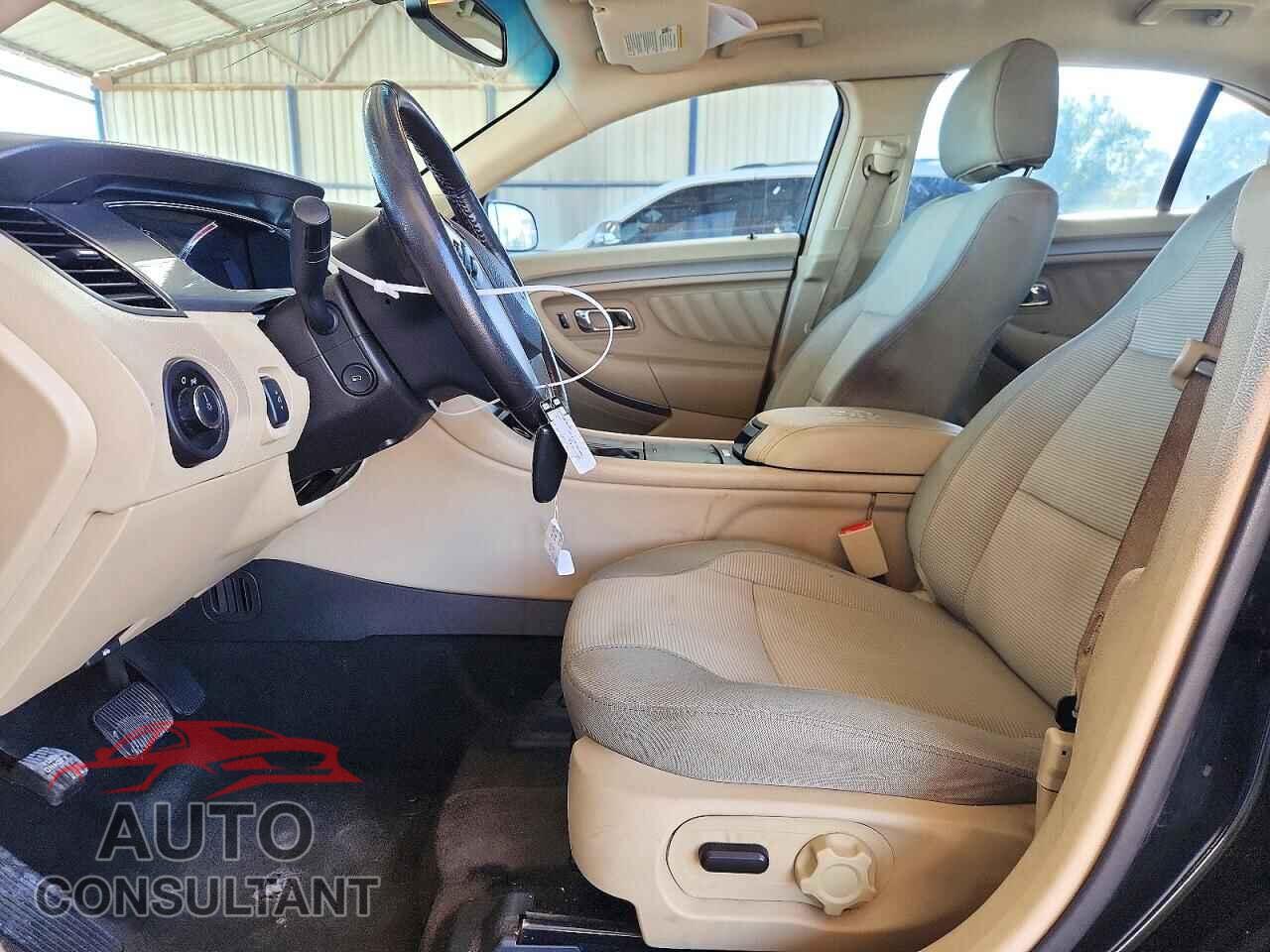 FORD TAURUS 2017 - 1FAHP2E83HG105309