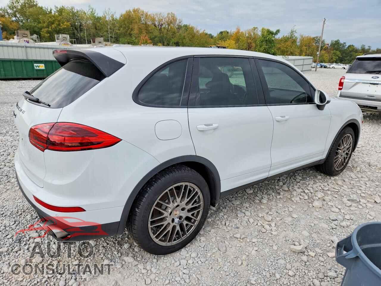 PORSCHE CAYENNE 2016 - WP1AB2A25GLA94409