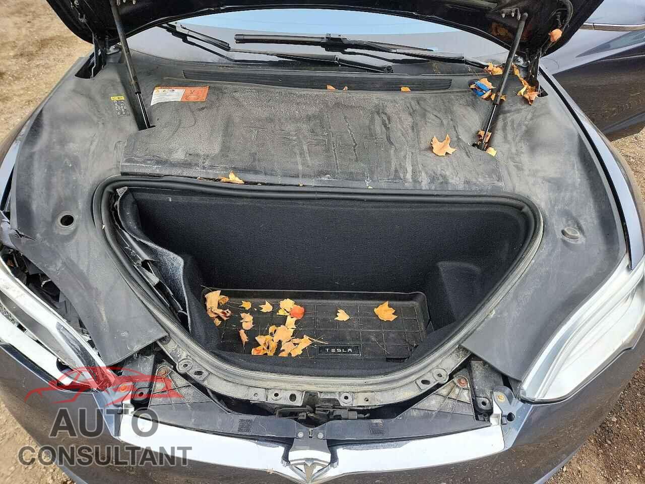 TESLA MODEL S 2017 - 5YJSA1E2XHF211404
