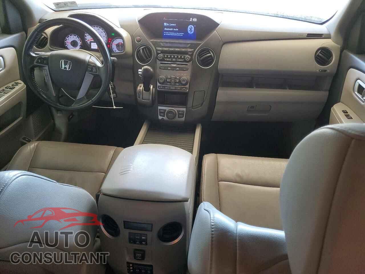 HONDA PILOT 2014 - 5FNYF4H62EB042454