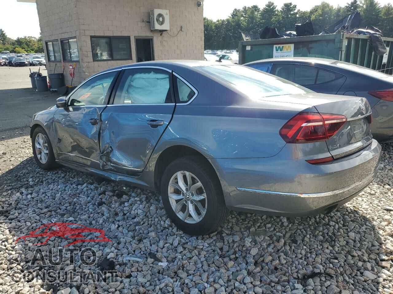VOLKSWAGEN PASSAT 2017 - 1VWAT7A3XHC074613