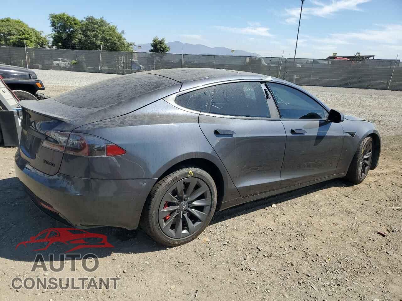 TESLA MODEL S 2017 - 5YJSA1E43HF200066
