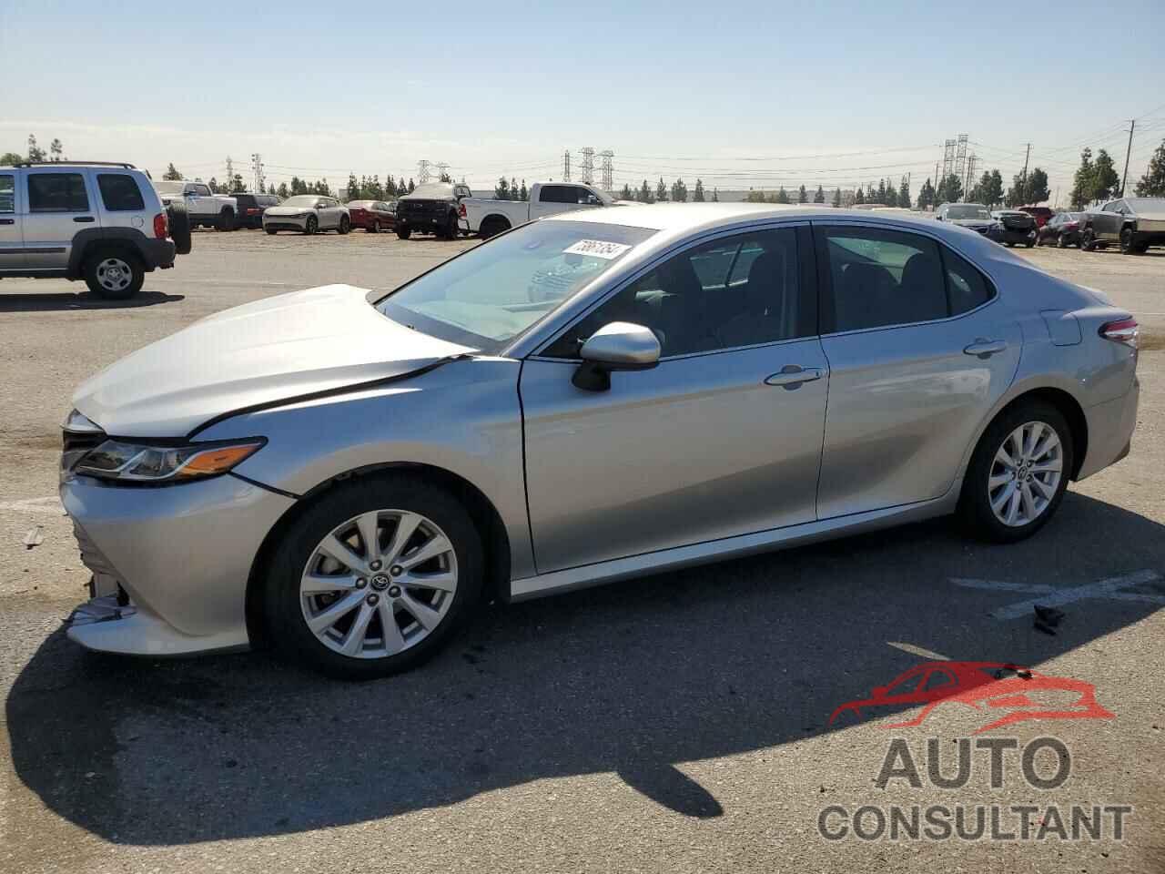 TOYOTA CAMRY 2018 - 4T1B11HK2JU123421