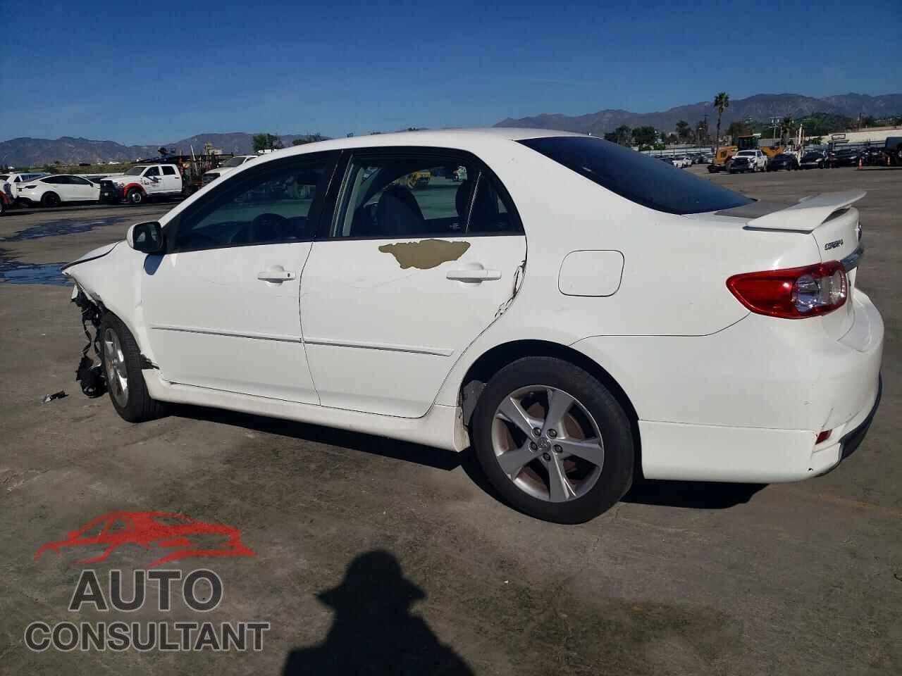 TOYOTA COROLLA 2013 - 5YFBU4EE7DP091479