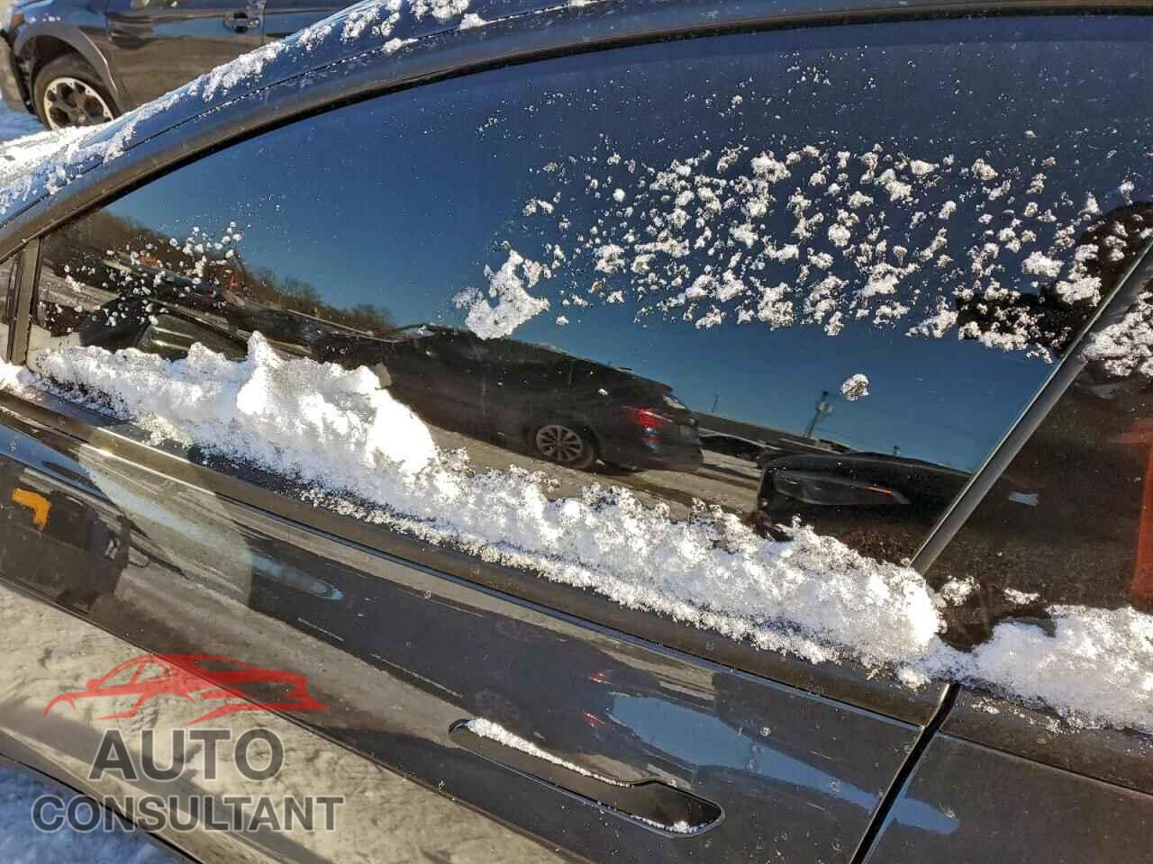 TESLA MODEL 3 2024 - 5YJ3E1EA5RF728806