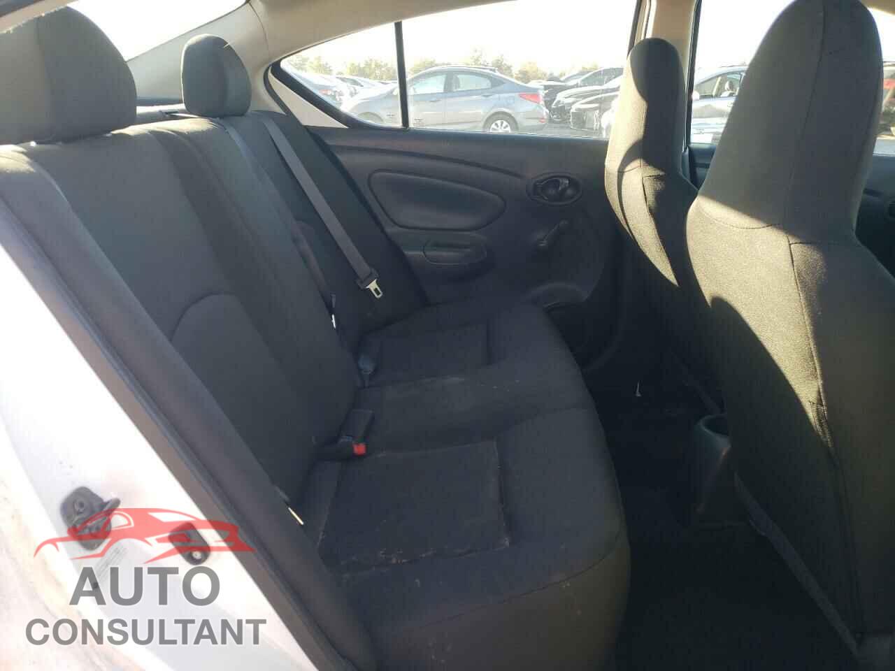 NISSAN VERSA 2017 - 3N1CN7AP3HL801302