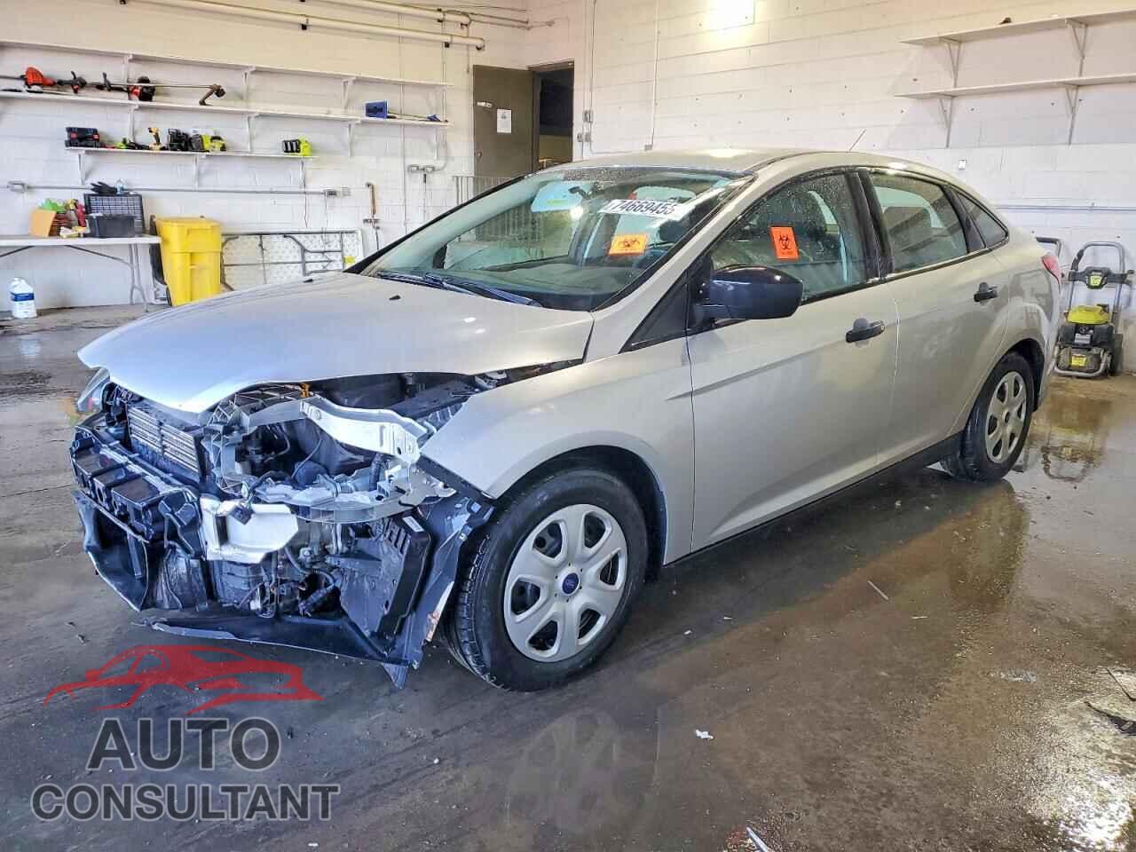 FORD FOCUS 2013 - 1FADP3E24DL218204