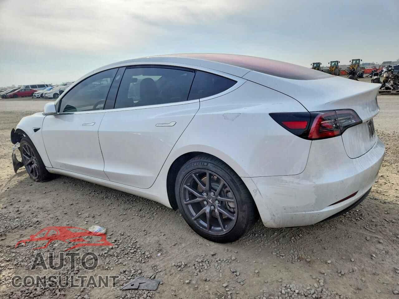 TESLA MODEL 3 2018 - 5YJ3E1EA1JF010593