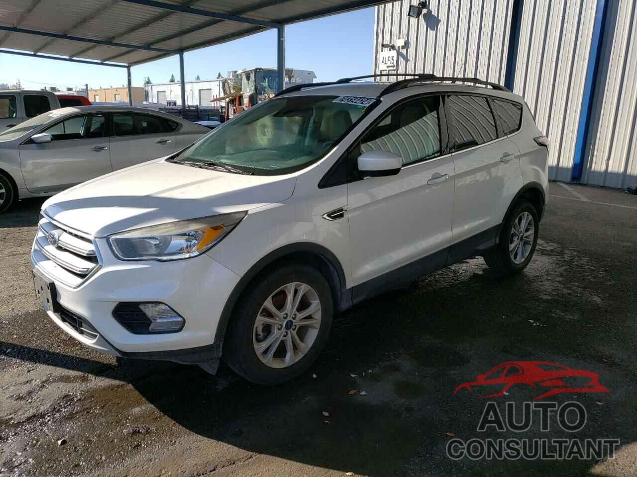 FORD ESCAPE 2018 - 1FMCU0GD0JUC90837