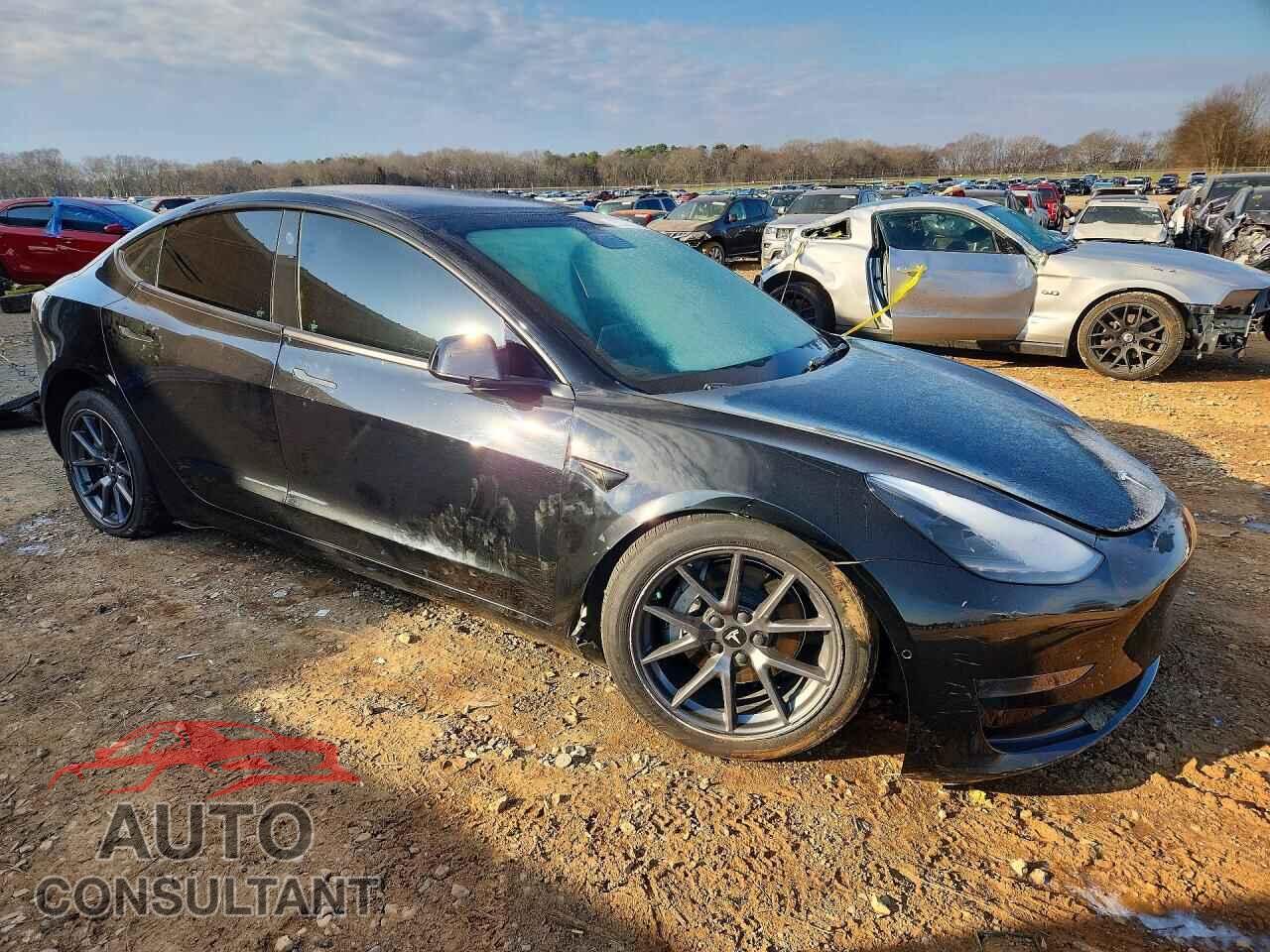 TESLA MODEL 3 2022 - 5YJ3E1EA5NF169526