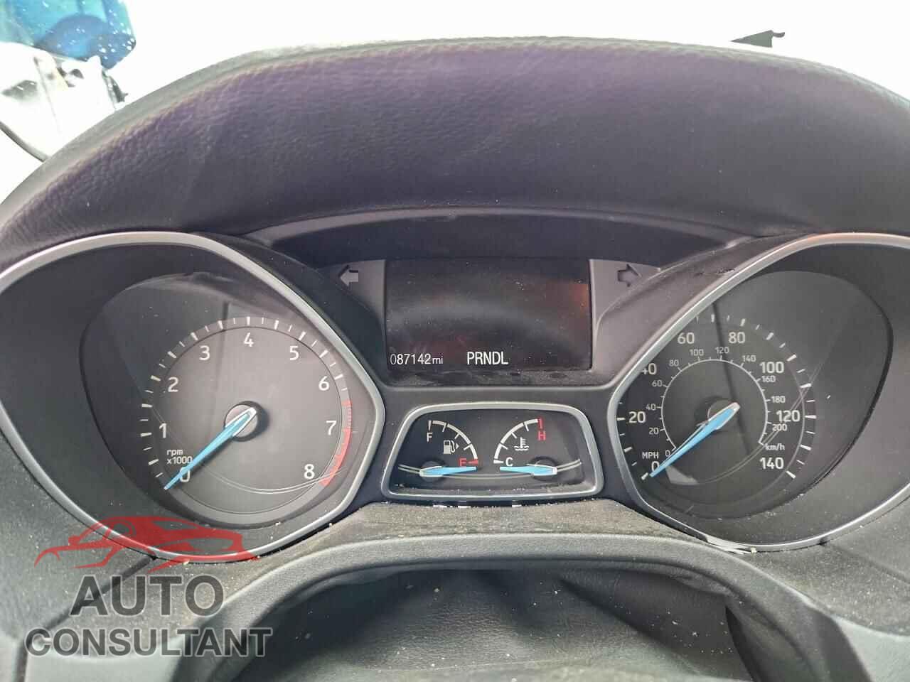 FORD FOCUS 2017 - 1FADP3F20HL280347