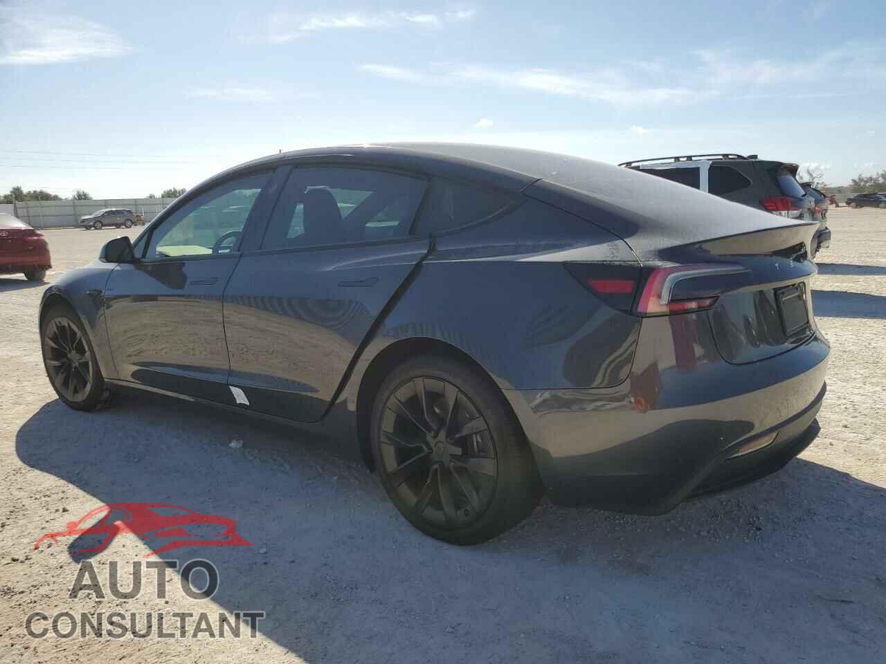 TESLA MODEL 3 2024 - 5YJ3E1EAXRF766077