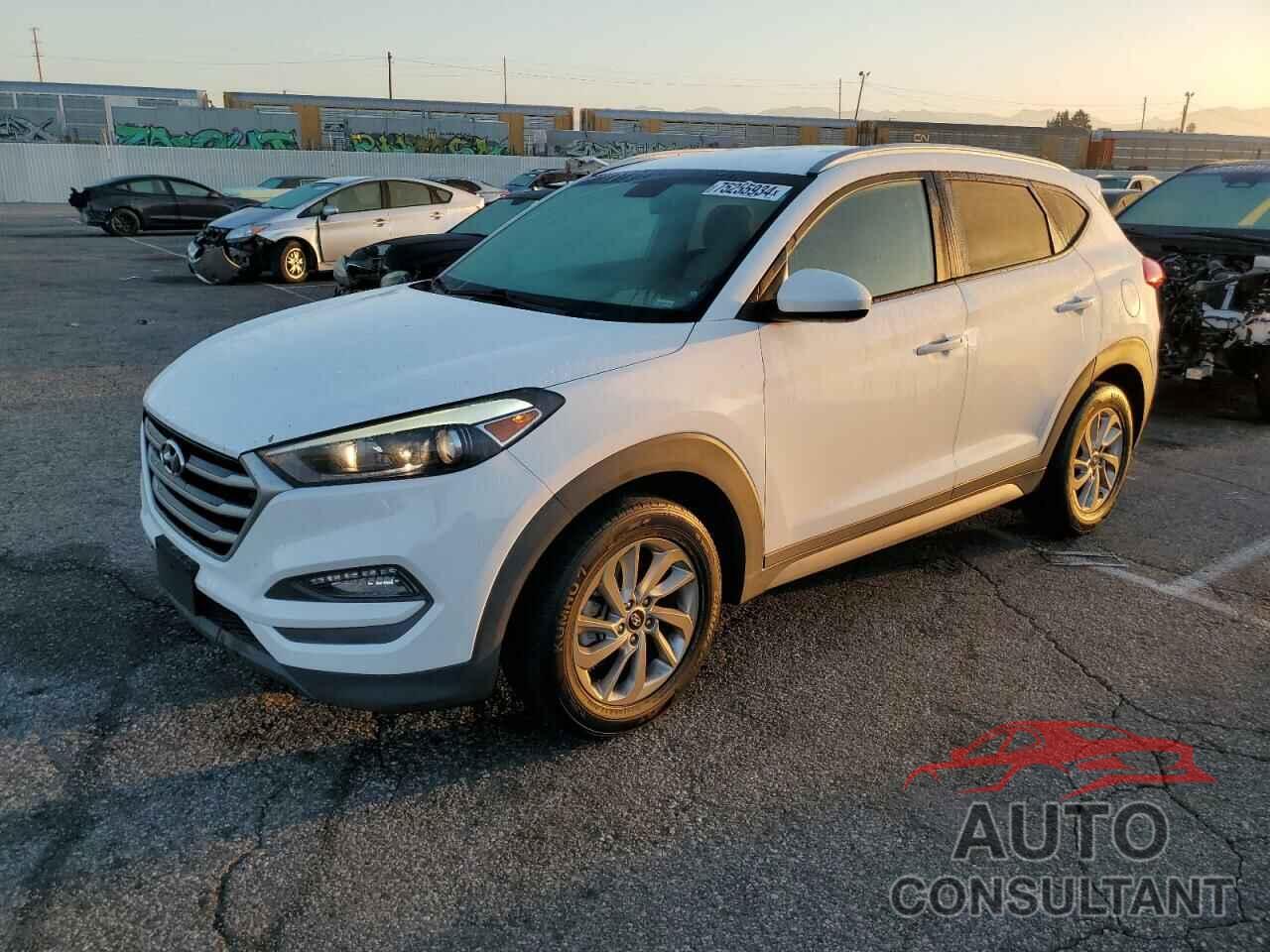 HYUNDAI TUCSON 2018 - KM8J33A42JU674252