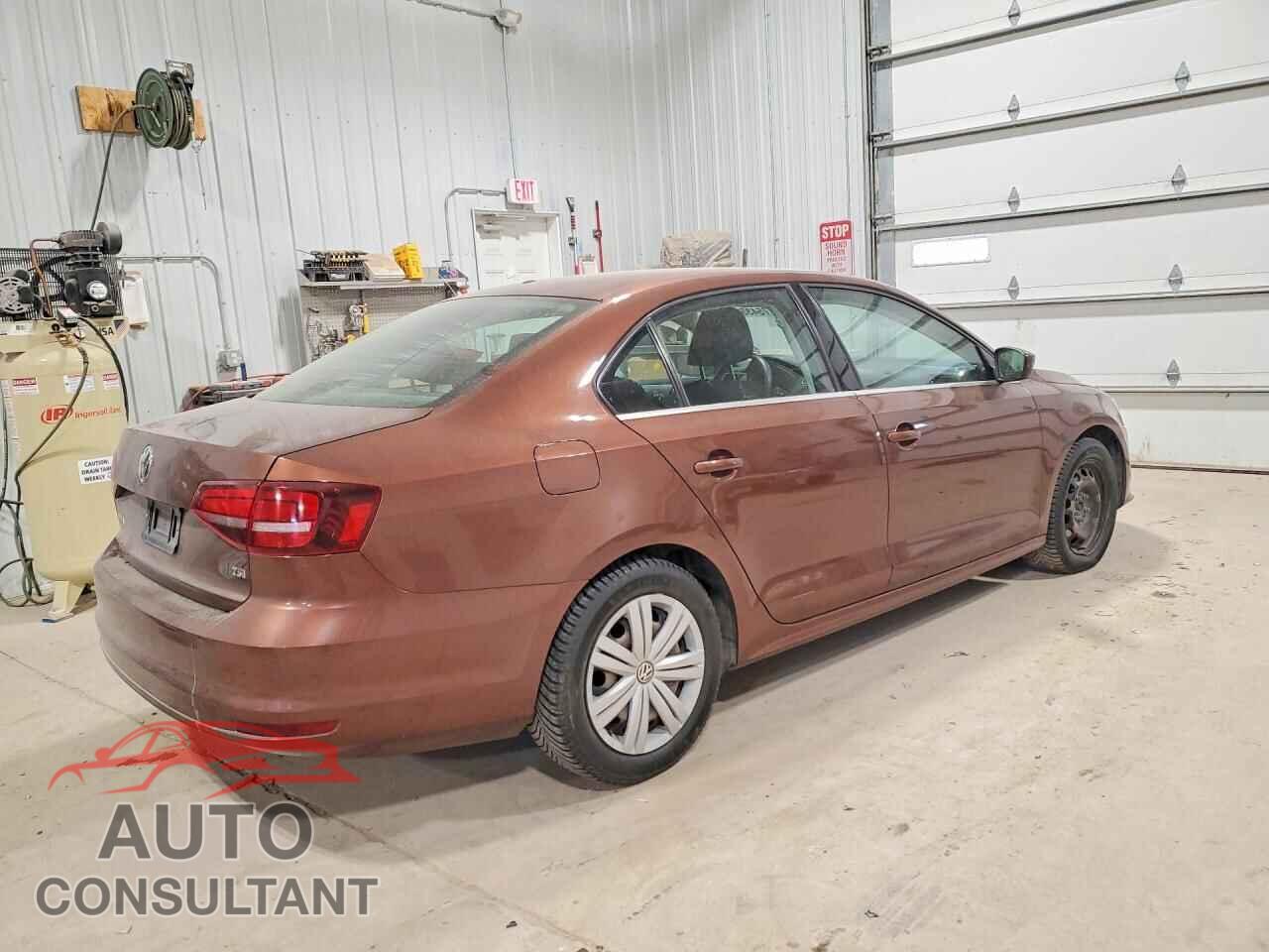 VOLKSWAGEN JETTA 2017 - 3VW2B7AJ7HM340237