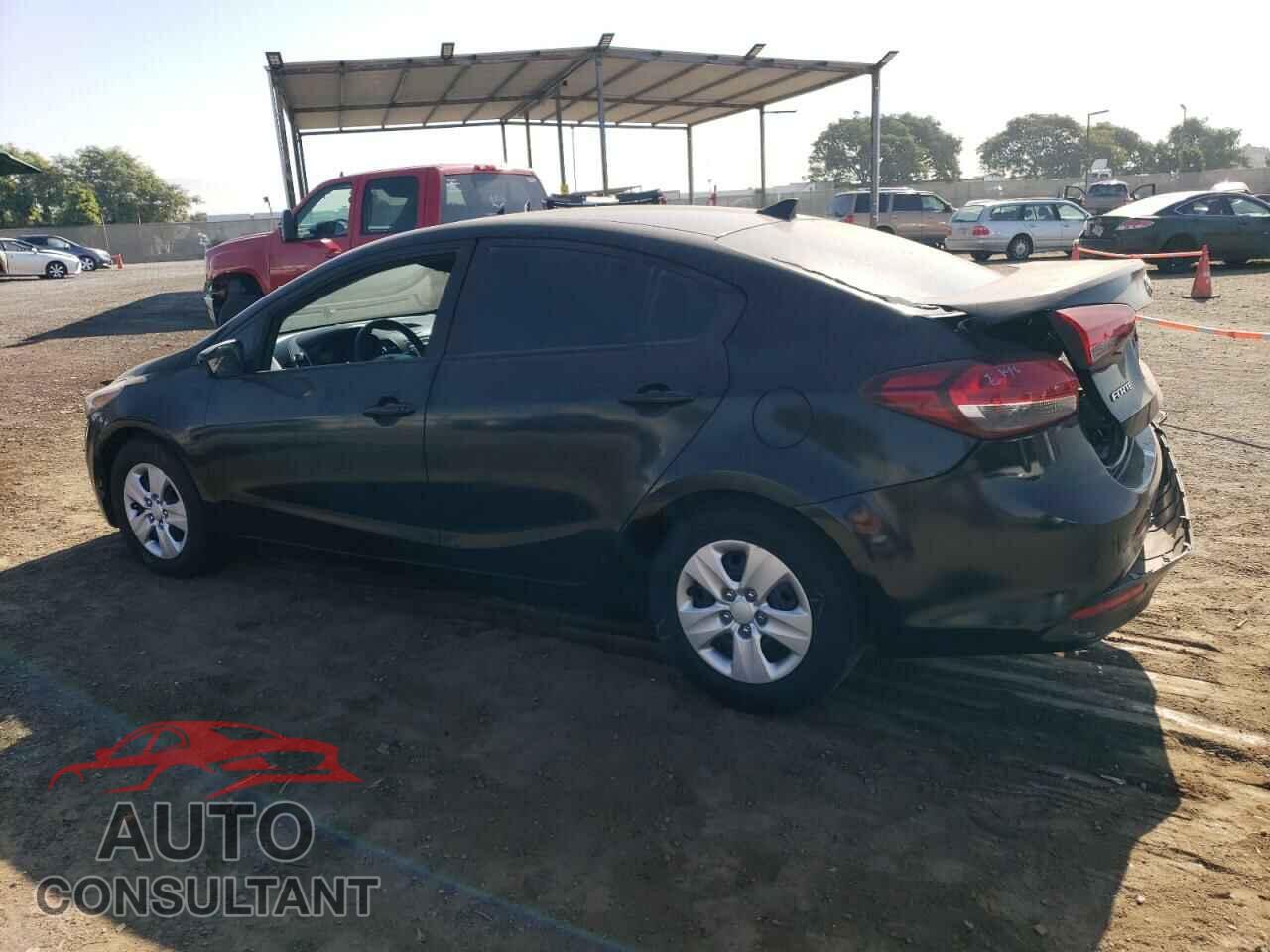 KIA FORTE 2017 - 3KPFK4A76HE141908